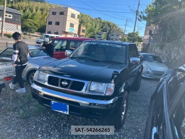 Nissan DATSUN PICKUP 1997-09 8879398-2