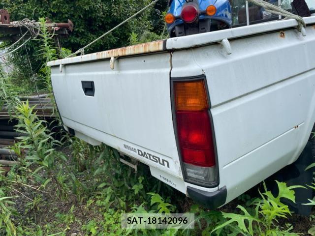 Nissan DATSUN TRUCK 1990-03 7784177-10