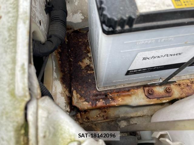 Nissan DATSUN TRUCK 1990-03 7784177-2