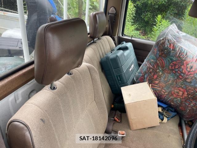 Nissan DATSUN TRUCK 1990-03 7784177-3