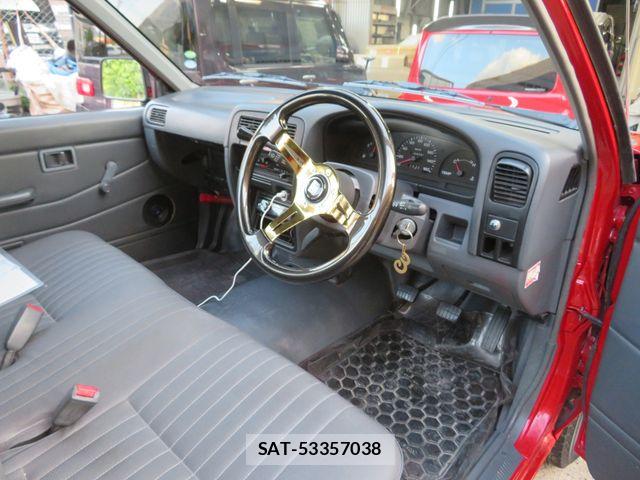 Nissan DATSUN TRUCK 1994-10 7961134-12