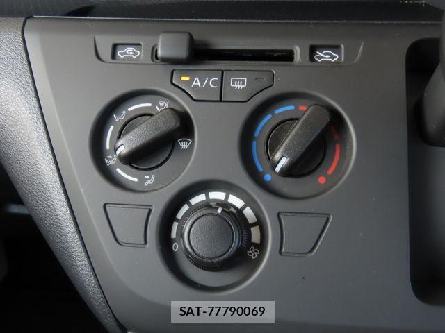Nissan DAYZ 2020-04 1301380-8