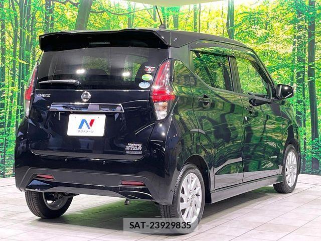 Nissan DAYZ 2019-08 3832324-16