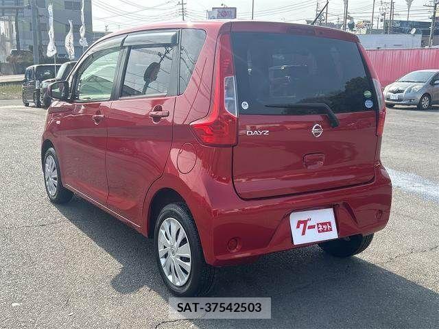 Nissan DAYZ 2016-01 4752799-5