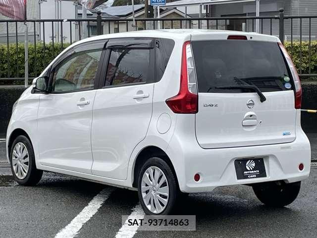 Nissan DAYZ 2014-03 5866251-9