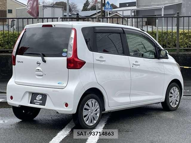 Nissan DAYZ 2014-03 5866251-2