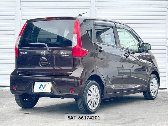 Nissan DAYZ 2017-09 6213711-17