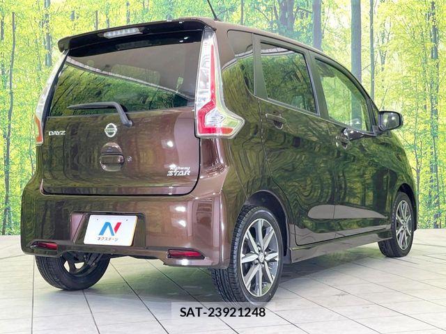 Nissan DAYZ 2017-04 6271449-16