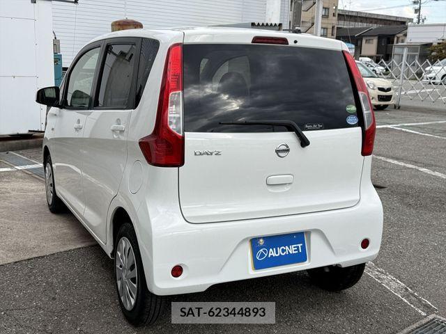 Nissan DAYZ 2015-12 6496701-6