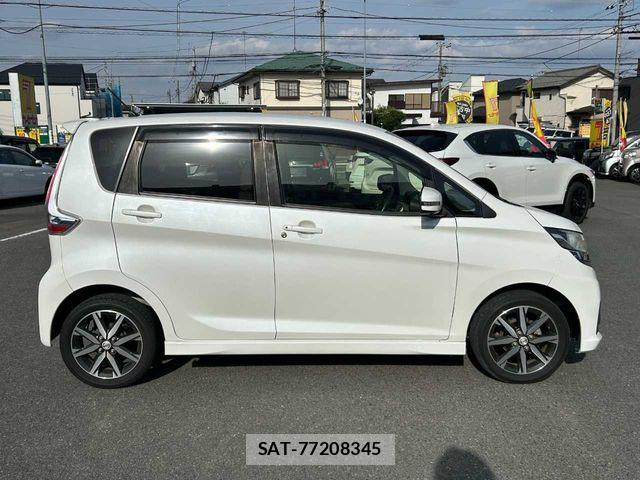 Nissan DAYZ 2018-03 6611418-23