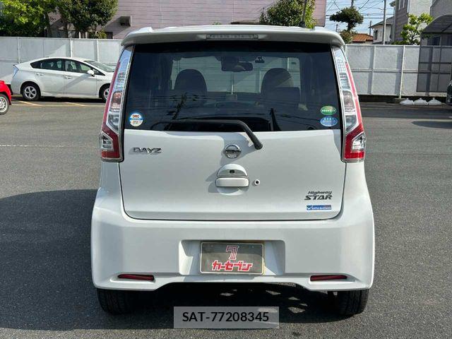 Nissan DAYZ 2018-03 6611418-25