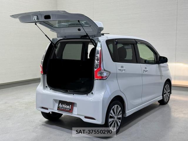 Nissan DAYZ 2016-10 6671089-7