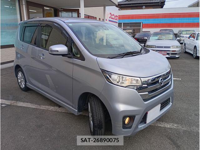 Nissan DAYZ 2015-03 6675642-2