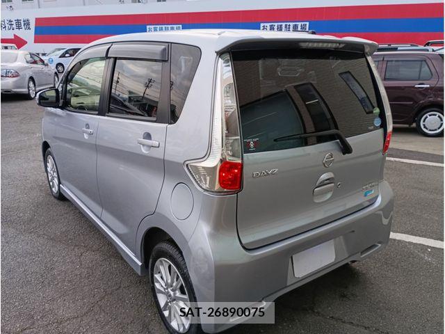 Nissan DAYZ 2015-03 6675642-4