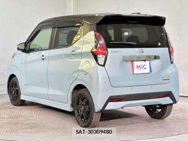 Nissan DAYZ 2020-09 6690983-6