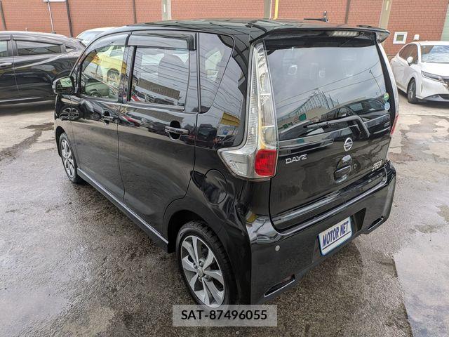Nissan DAYZ 2014-12 6716009-14