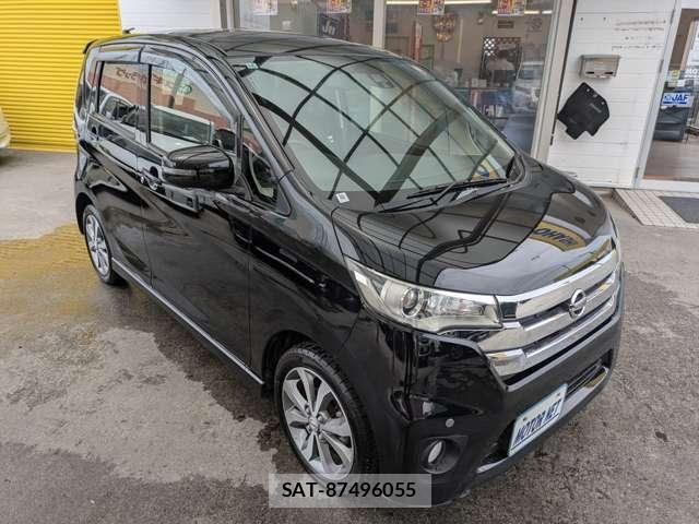 Nissan DAYZ 2014-12 6716009-17