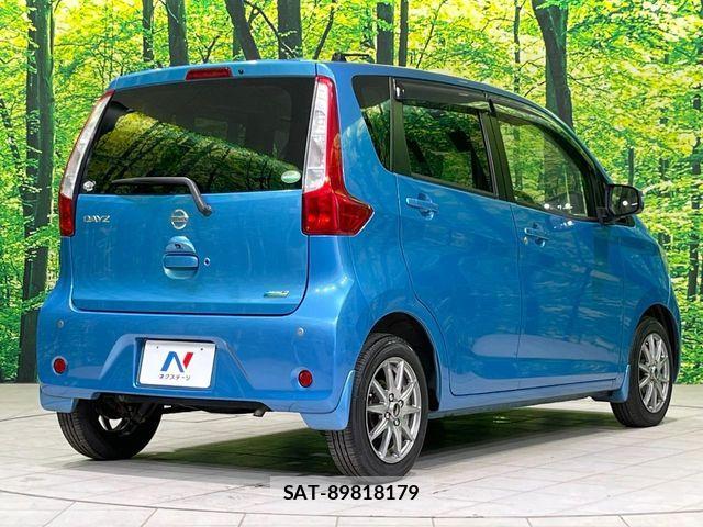Nissan DAYZ 2015-06 6751260-16