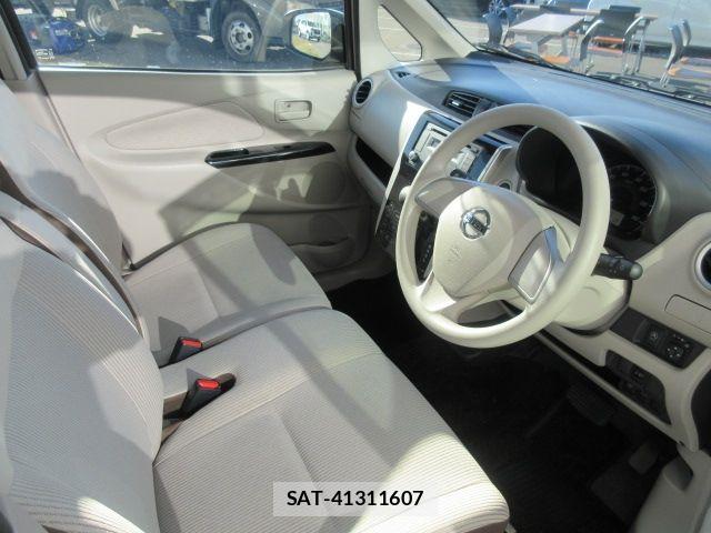 Nissan DAYZ 2017-01 6751263-11