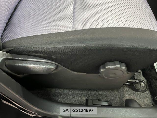 Nissan DAYZ 2013-08 6814640-21