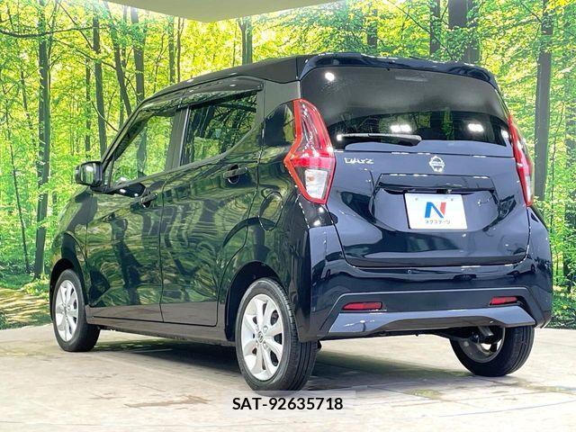 Nissan DAYZ 2022-03 6814614-16