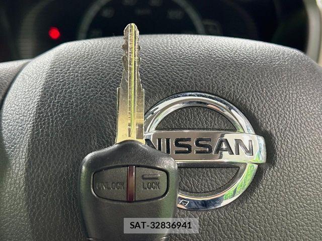 Nissan DAYZ 2015-01 6814637-6