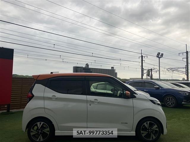 Nissan DAYZ 2021-09 6814613-18