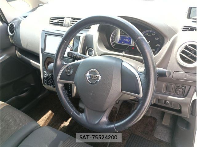 Nissan DAYZ 2013-07 6904152-10