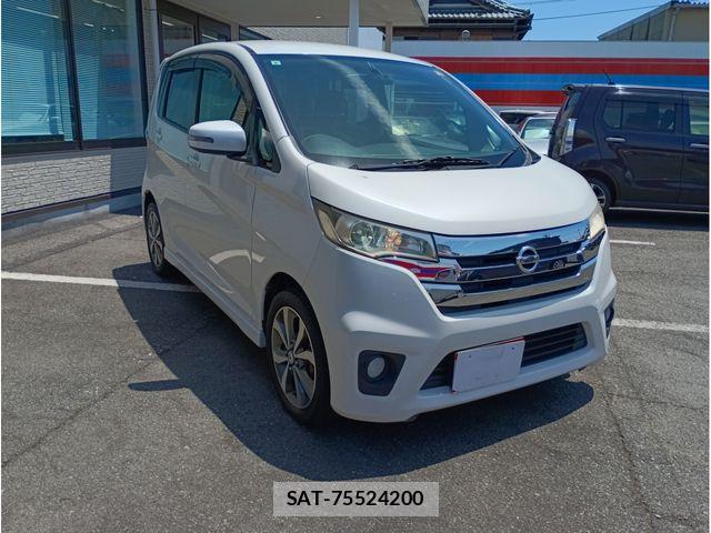 Nissan DAYZ 2013-07 6904152-2