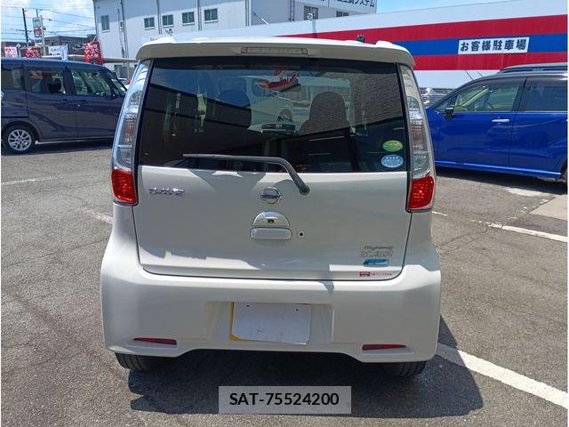 Nissan DAYZ 2013-07 6904152-5