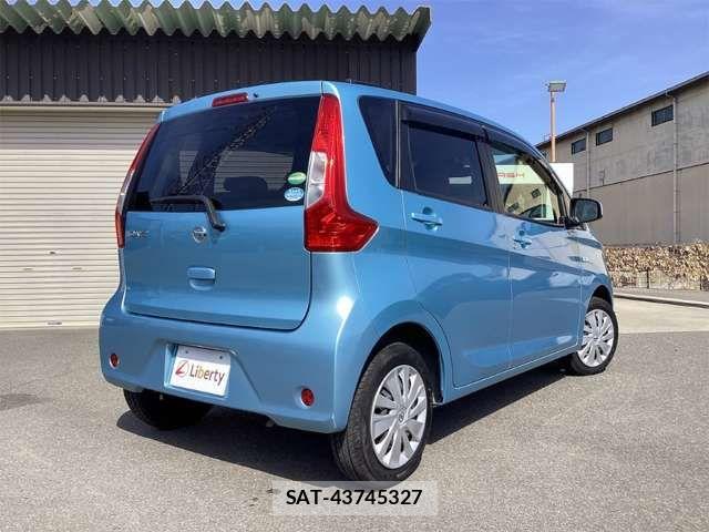 Nissan DAYZ 2017-11 6904136-4