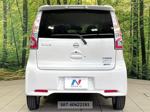 Nissan DAYZ 2016-01 6904117-15