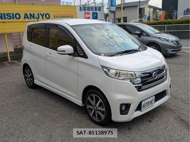 Nissan DAYZ 2015-06 6904148-22