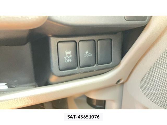 Nissan DAYZ 2015-06 6904164-11