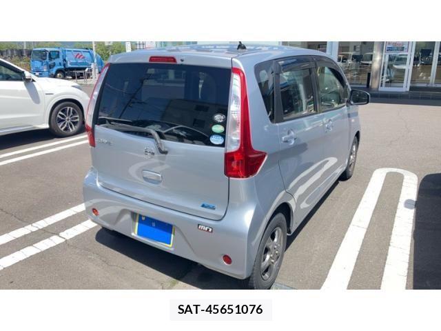 Nissan DAYZ 2015-06 6904164-3