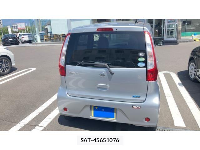 Nissan DAYZ 2015-06 6904164-4