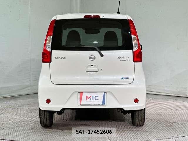 Nissan DAYZ 2016-08 6904139-5