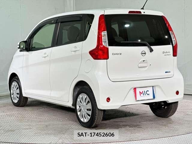Nissan DAYZ 2016-08 6904139-6