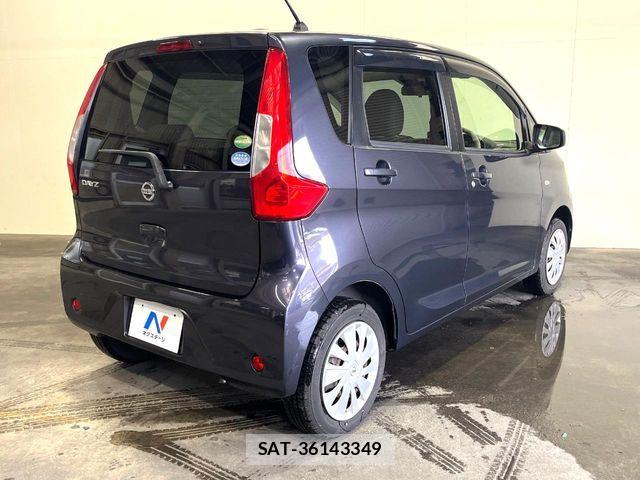 Nissan DAYZ 2017-04 6904146-17