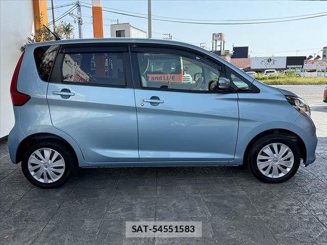 Nissan DAYZ 2017-06 6904147-11