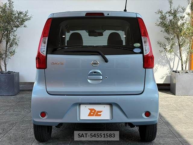 Nissan DAYZ 2017-06 6904147-13