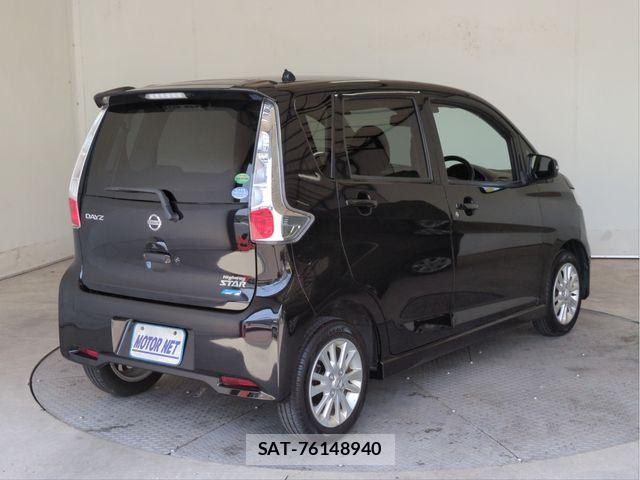 Nissan DAYZ 2015-01 6904155-1