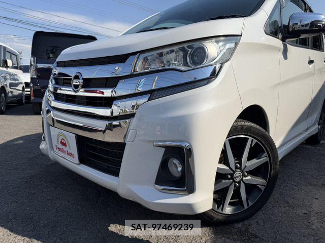 Nissan DAYZ 2016-08 6993072-10