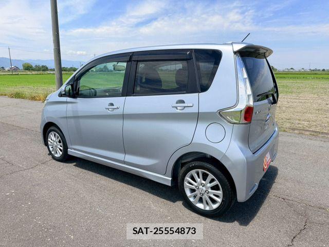 Nissan DAYZ 2015-03 7020330-8