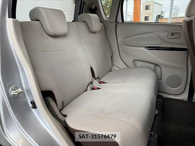 Nissan DAYZ 2017-02 7020333-17