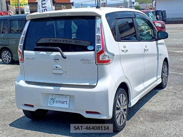 Nissan DAYZ 2017-10 7058207-6