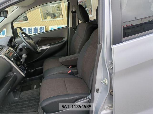Nissan DAYZ 2015-07 7058220-11