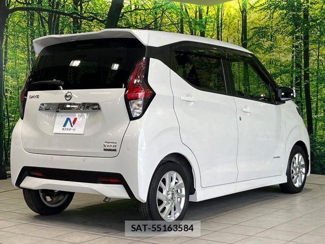 Nissan DAYZ 2021-04 7217301-16
