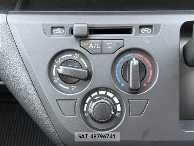 Nissan DAYZ 2021-05 7217307-5