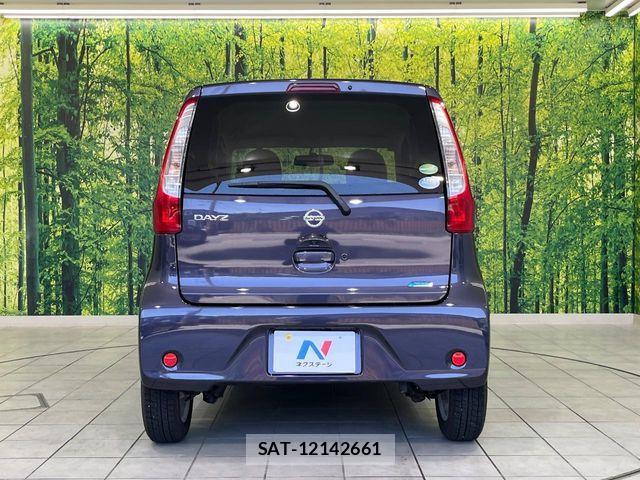 Nissan DAYZ 2014-03 7217168-14